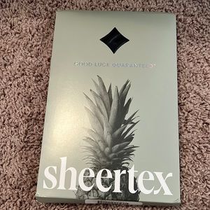 Sheertex micro dot sheer rip-resist tights in XS black new unopened NIB NWT